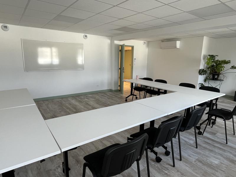 Salle de réunion hôtel Sweet Home_Belley