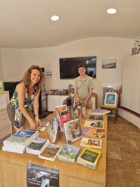 Bureau du Tourisme de La Cadière d'Azur_La Cadière-d'Azur - Inside of the office - Michèle Vanpee