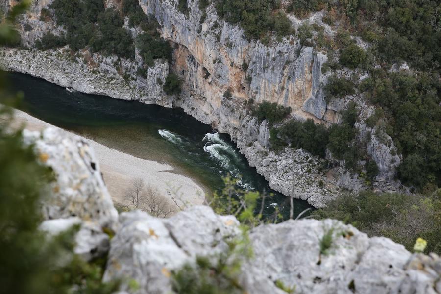 Canoeing from Chames to St Martin d'Ardèche - 24 km / 1 day with Rivière et Nature