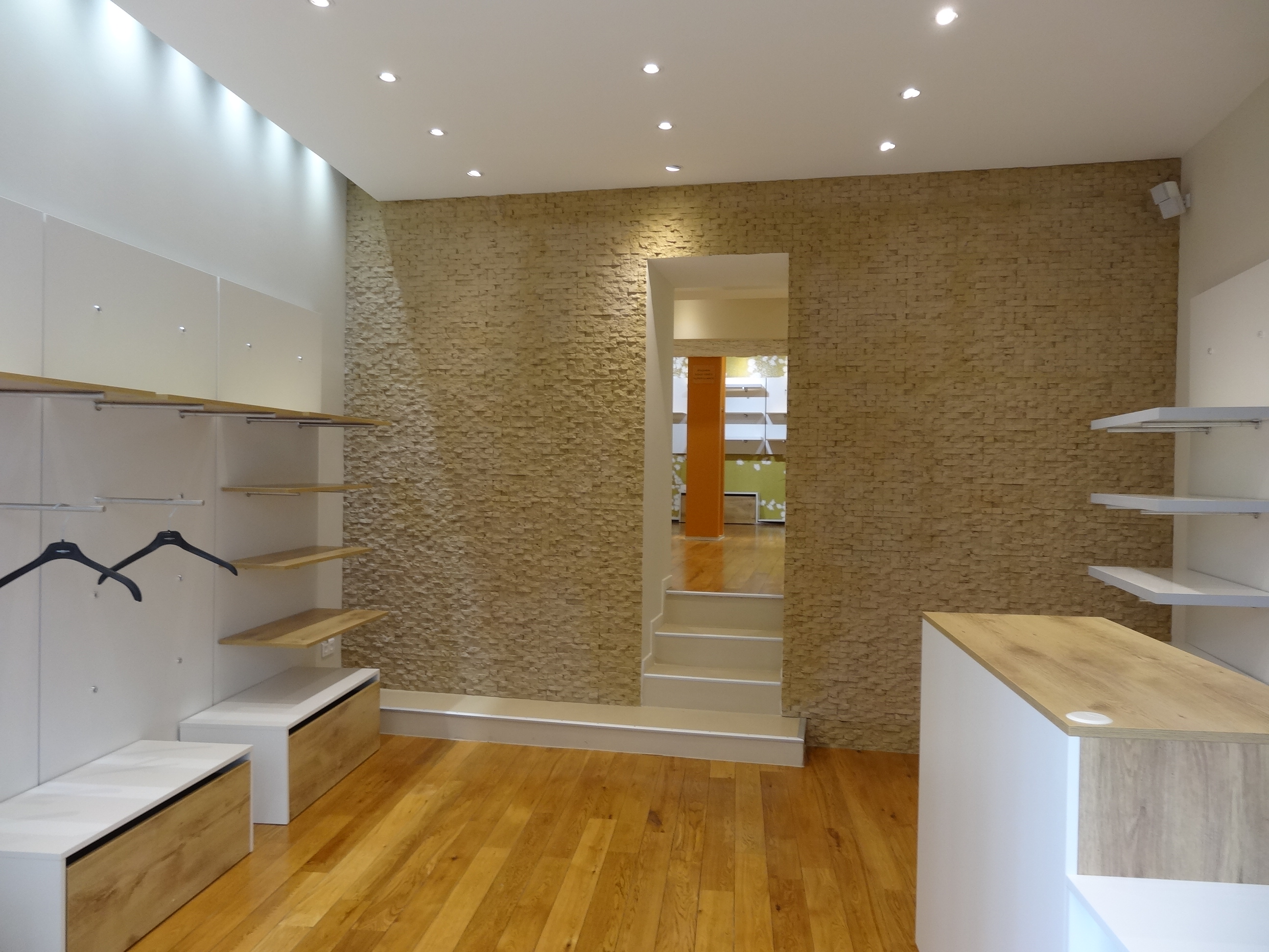 Boutique éphémère place de l'Hôtel de Ville - photo 3