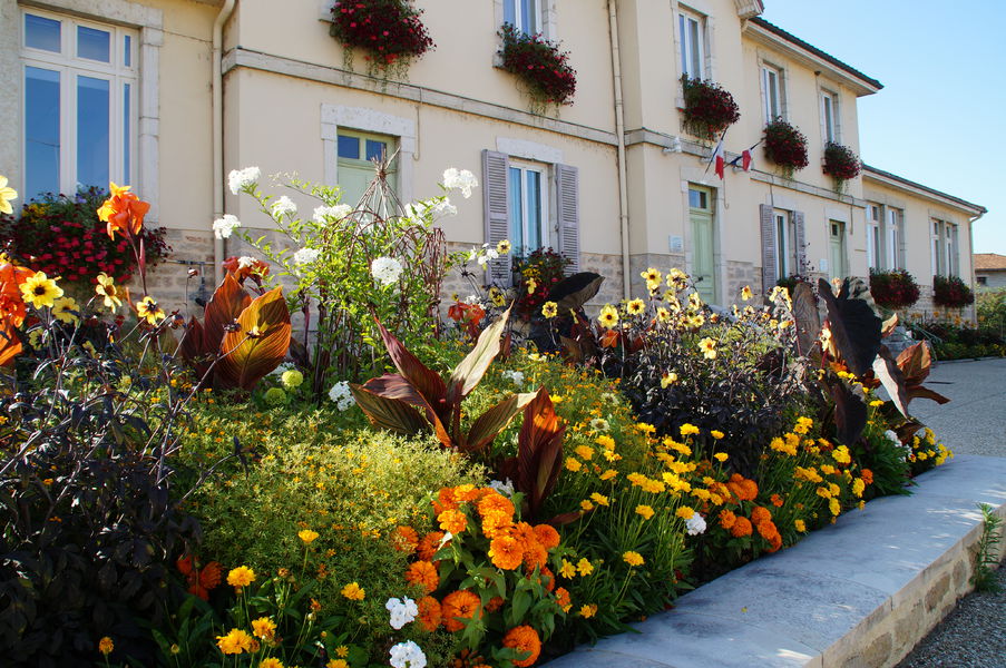 Village fleurie de Marboz