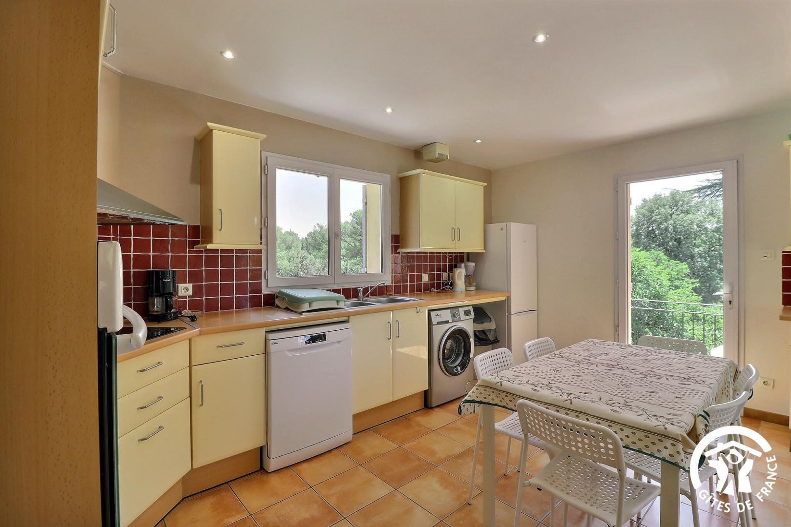 Taoumé, Marseille 11e Arrondissement - photo 16