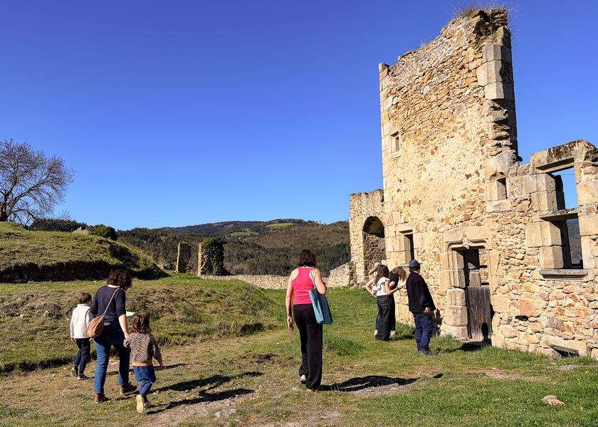 Le pilleur du château de Couzan - jeu en famille_Sail-sous-Couzan