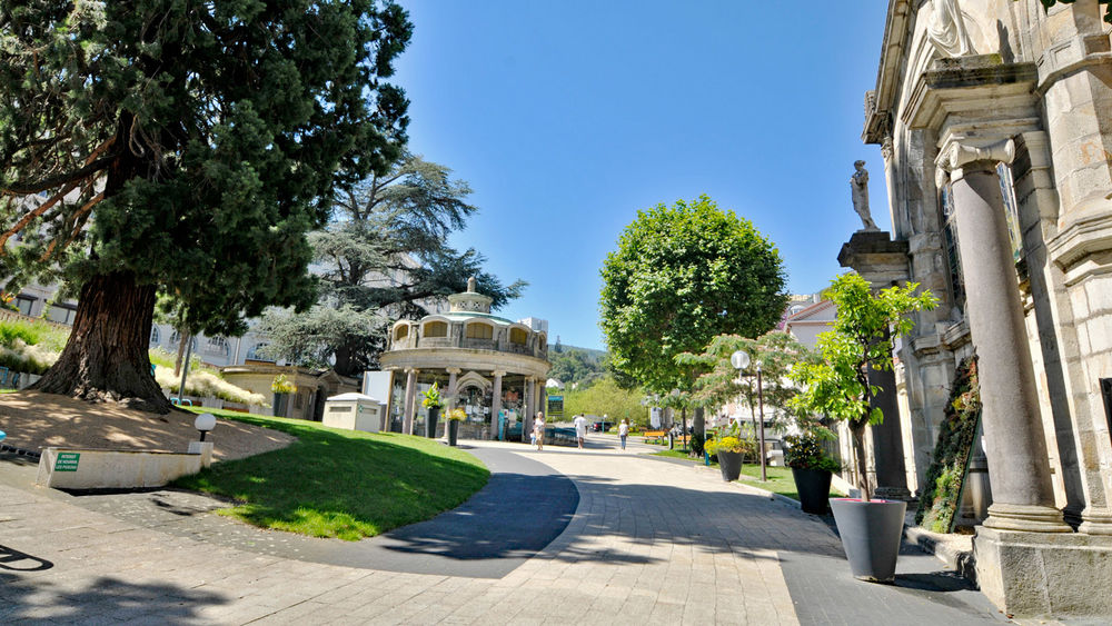 Aux balcons de la ville