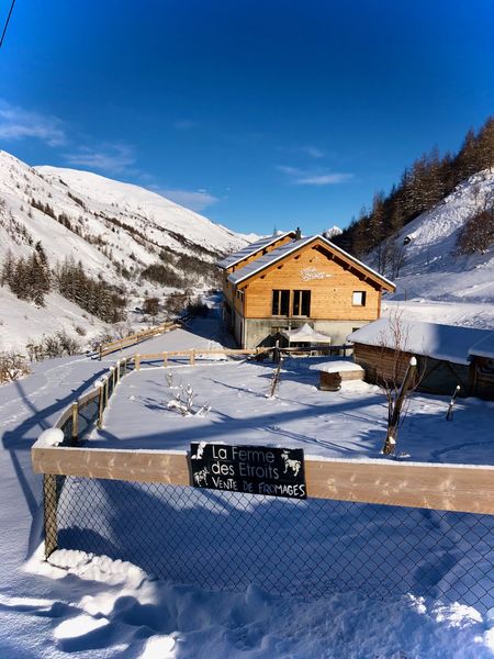 La ferme des étroits en hiver