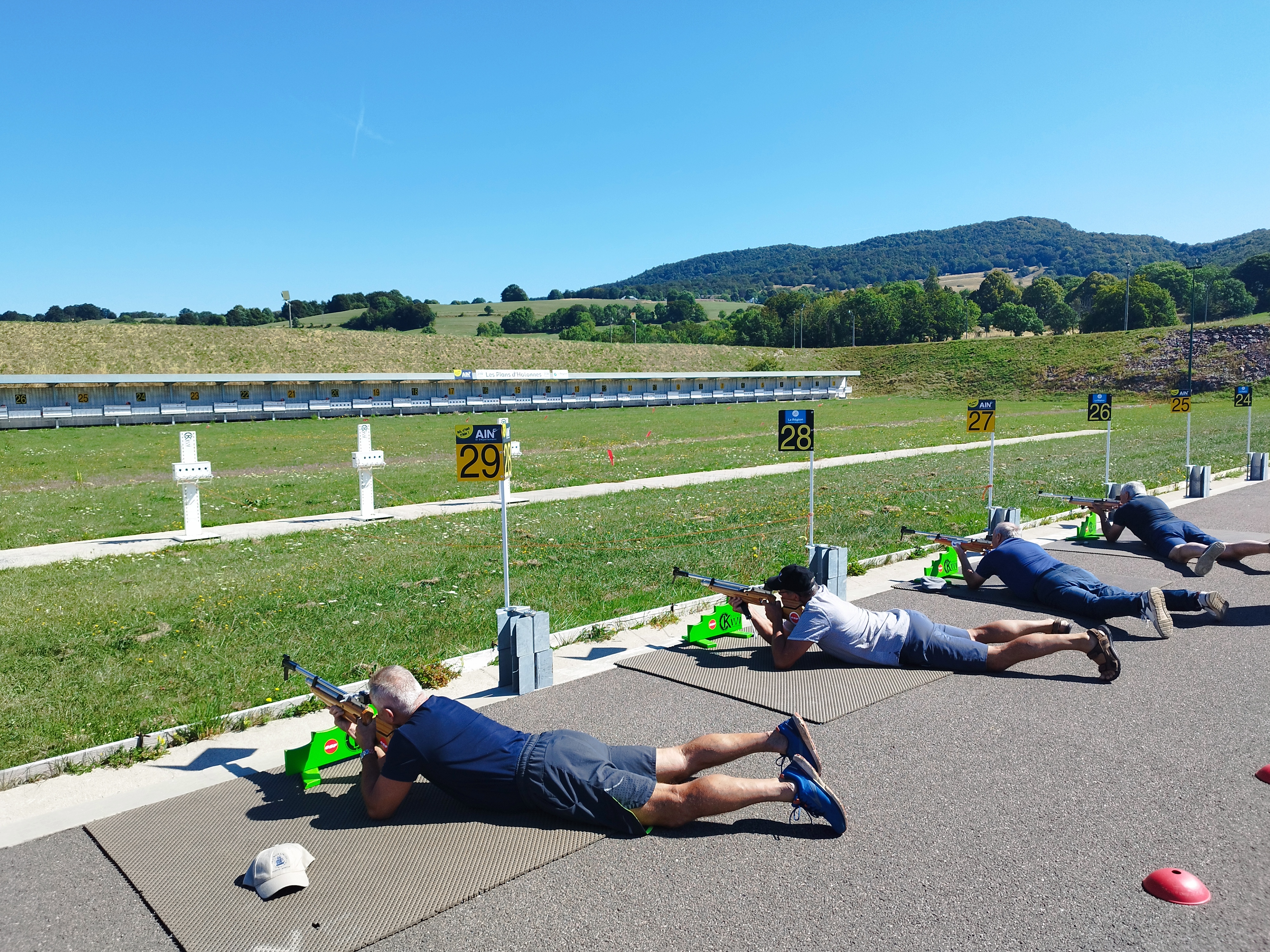 Cours de biathlon avec l'ESF aux Plans d'Hotonnes