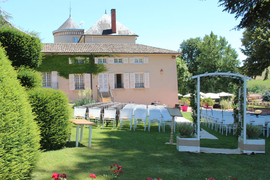 Cérémonie dans le parc
