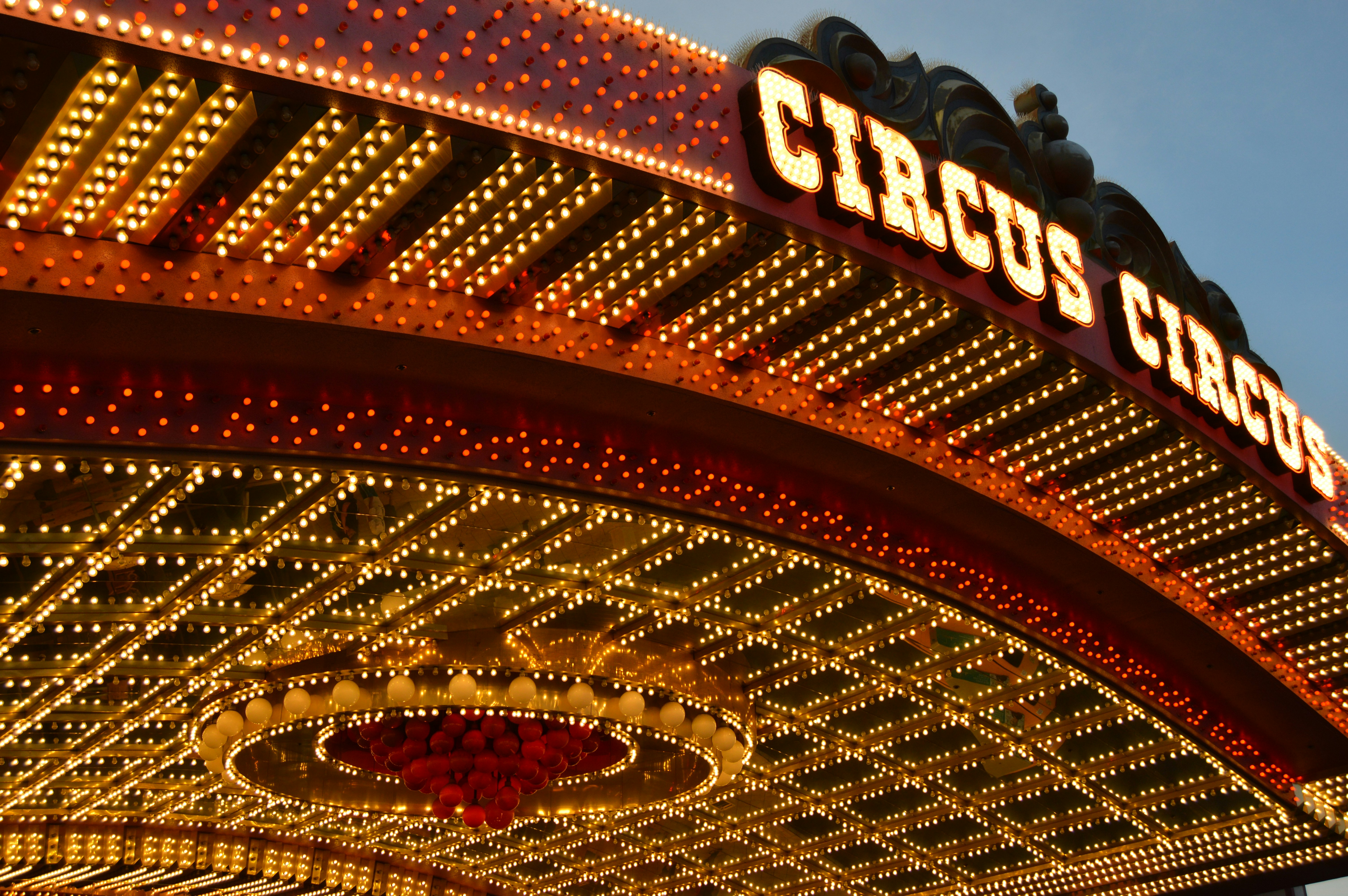 Stage de cirque : Cabaret cinécircus