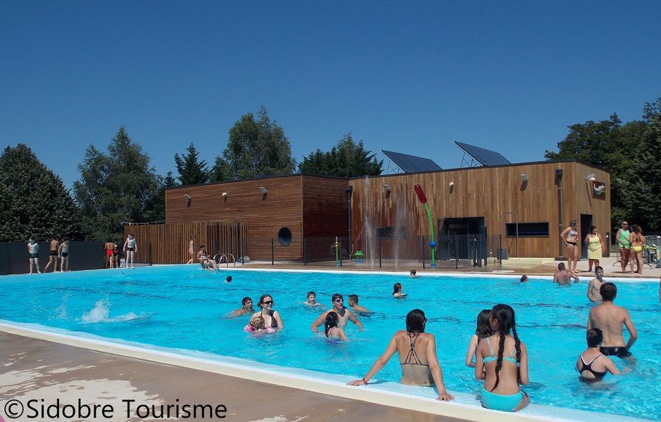 Camping Municipal La Forêt grande piscine