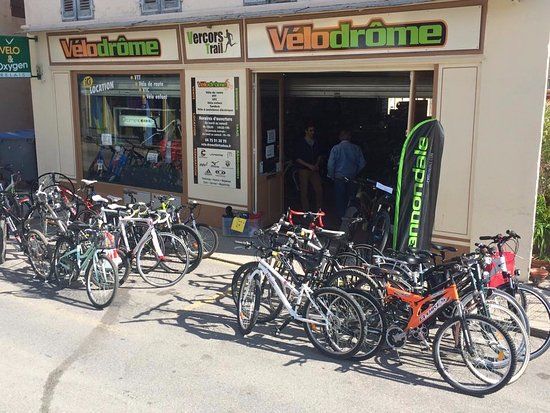 Commerces - Yéti - Die