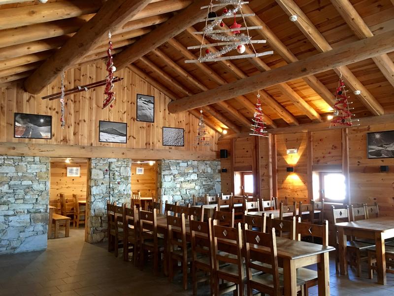 Intérieur, grande salle à l'étage - Restaurant La Cascade_Val d'Isère Intérieur, grande salle à l'étage - Restaurant La Cascade_Val d'Isère
