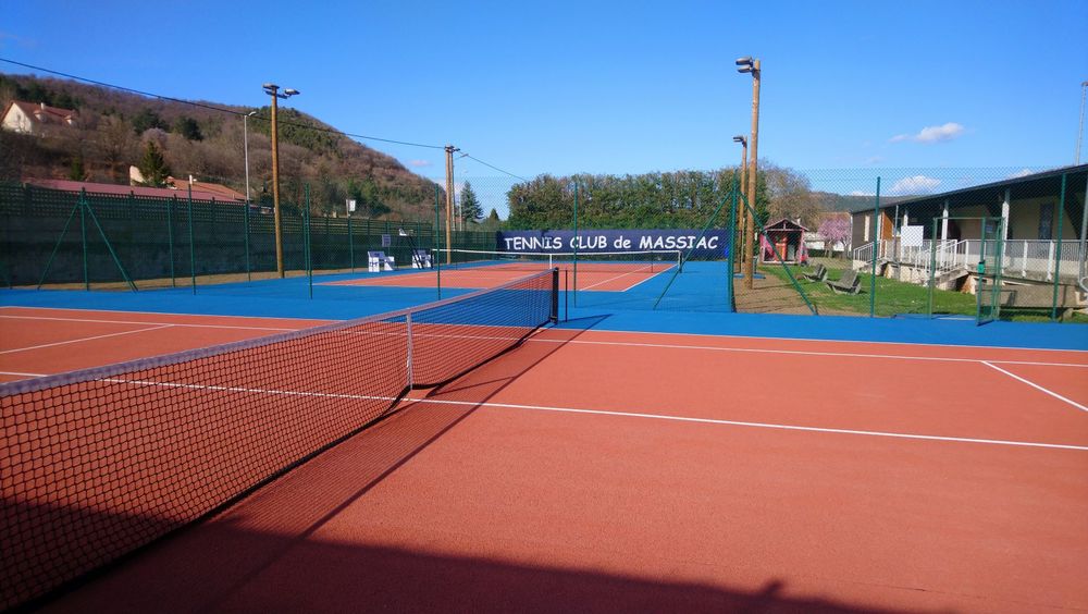 Massiac tennis court