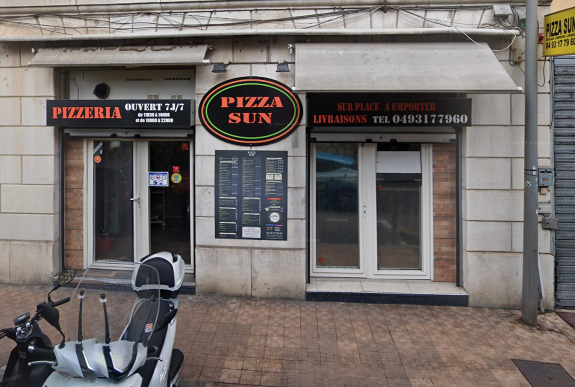 Vue de l'entrée du restaurant