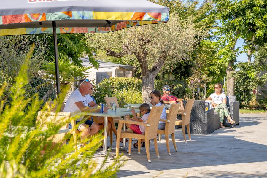 TERRASSE DU RESTAURANT