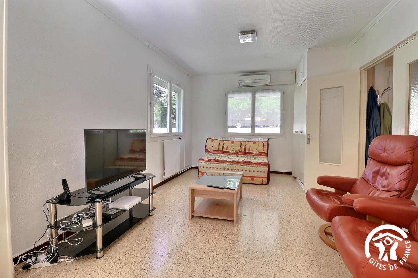 Iris, Bouc-Bel-Air - photo 5