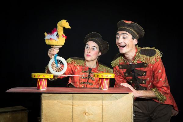 « French Coin Coin Circus »