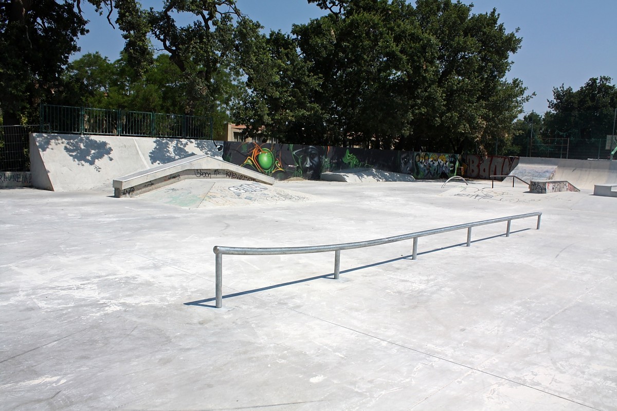 Skate park du Cabrau, Saint-Martin-de-Crau - photo 4