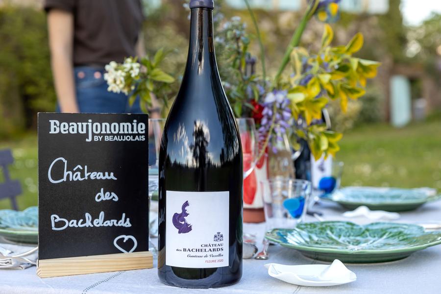 Repas dans le clos des Bachelards à Fleurie