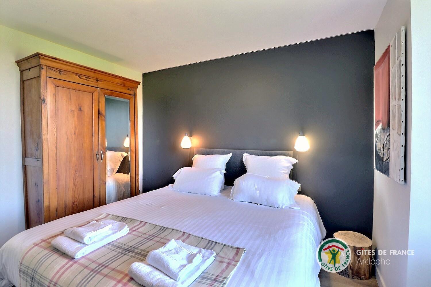 Deuxième chambre au niveau 1 avec deux lits 90 (modulables lit 180)