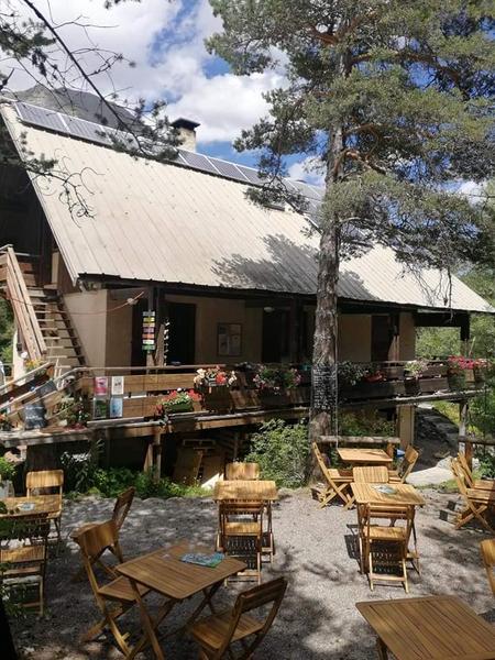 Terrasse - © les pinées Auberge Les Pinées - © les pinées