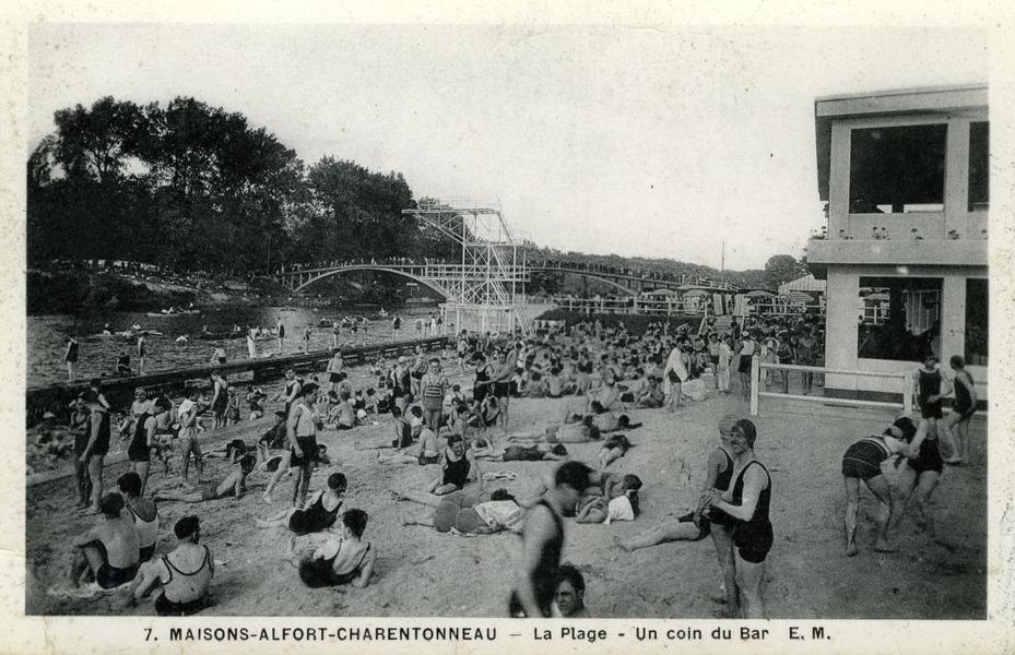 Carte postale baignade de Maisons-Alfort 