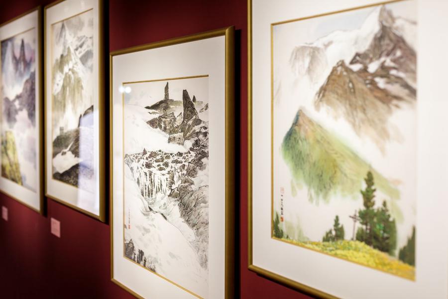 Visite de l’exposition « He Yifu. D’encre, d’eau et de montagne »_Gap - © Etienne MAURY