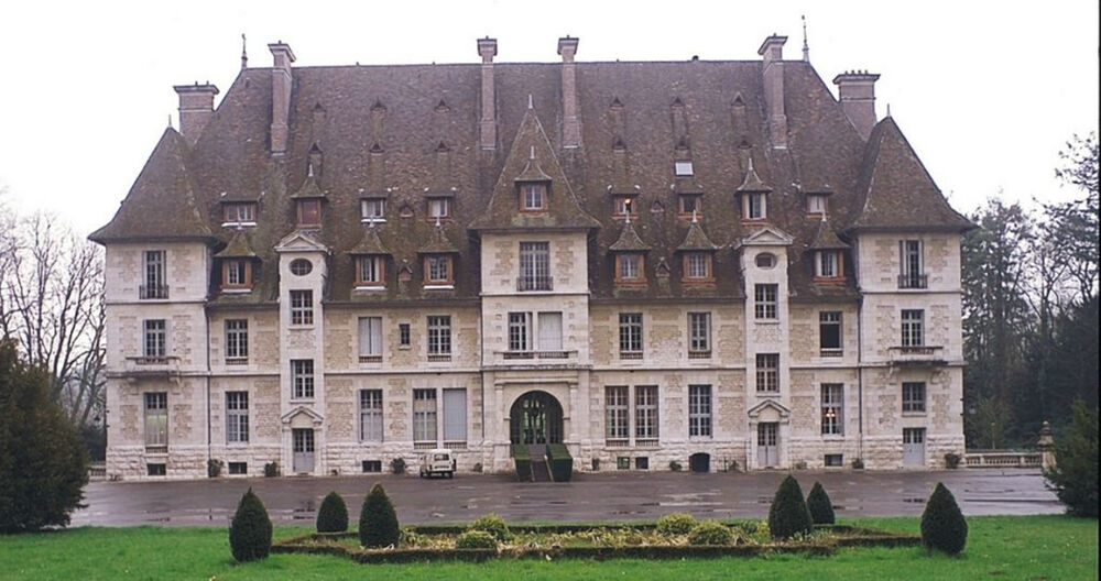 Château de Nanteau-sur-Lunain