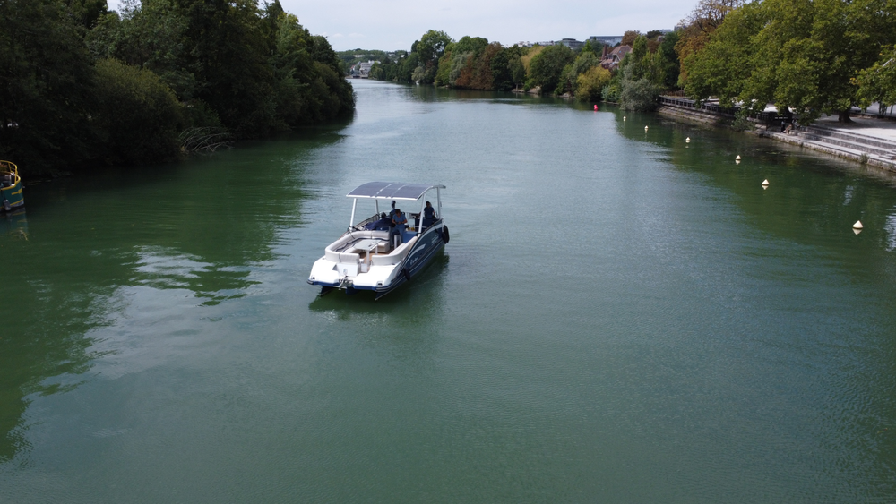 Bateau en croisière sur la Marne 