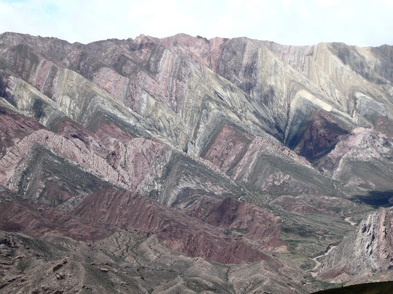 Image La montagne des 14 couleurs 4700 meÌtres d'altitude 2