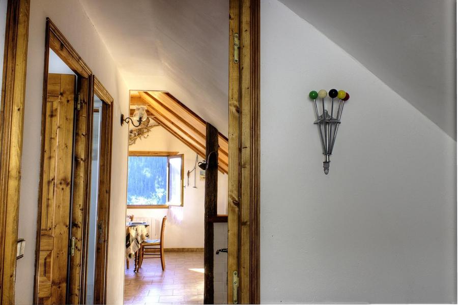 Gîte Auron - l'Oustal n°1-Entrée-Saint-Étienne-de-Tinée-Gîtes de France des Alpes-Maritimes