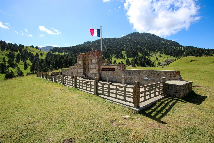 Le monument du pas de l'aiguille