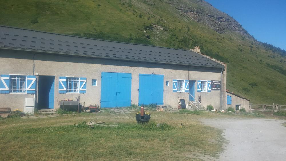 La Musette du Berger, vente de fromages à la ferme, au col du Mont Cenis