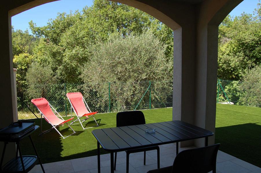 Le Prieuré n°1-Coin repas extérieur-Saint-Blaise-Gîtes de France des Alpes-Maritimes