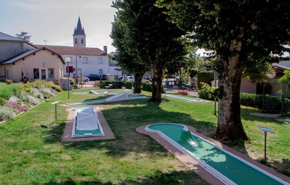 Camping Municipal La Forêt mini golf