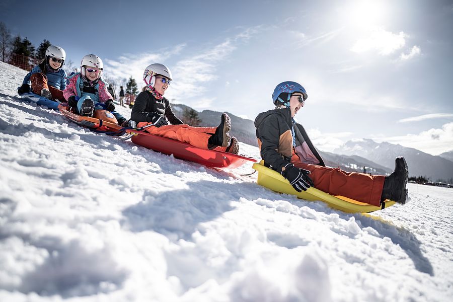 Glissades dans la neige