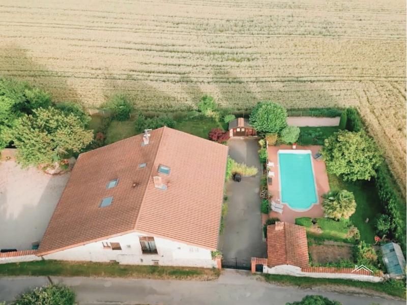 Fontaine de Jouvence Extérieurs