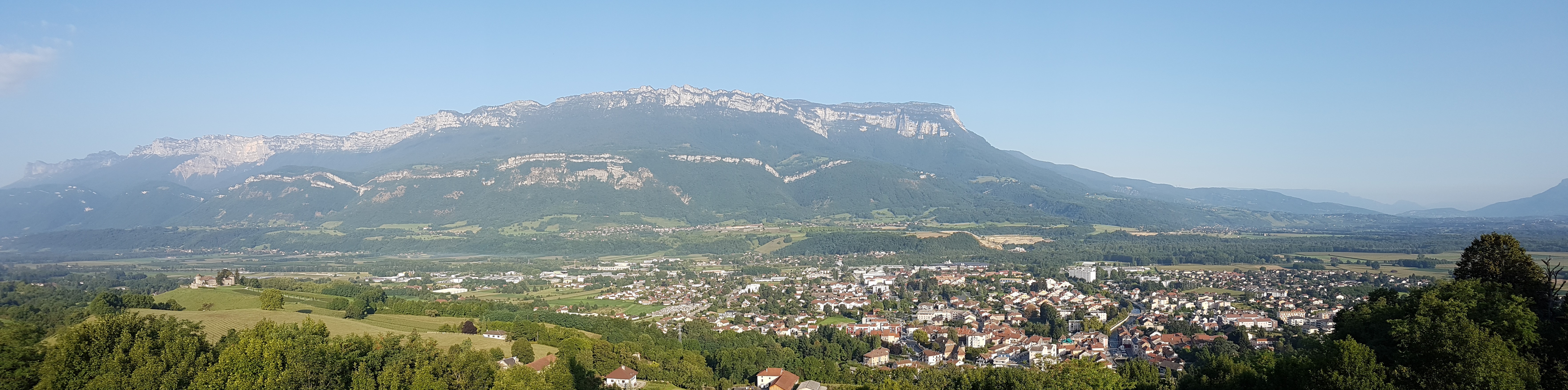 Point de vue sur la vallée et des Contreforts de la Chartreuse