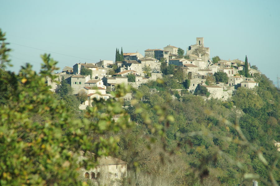 PR 25 - Itinéraire de randonnée : Le village perché de Saint-Thomé