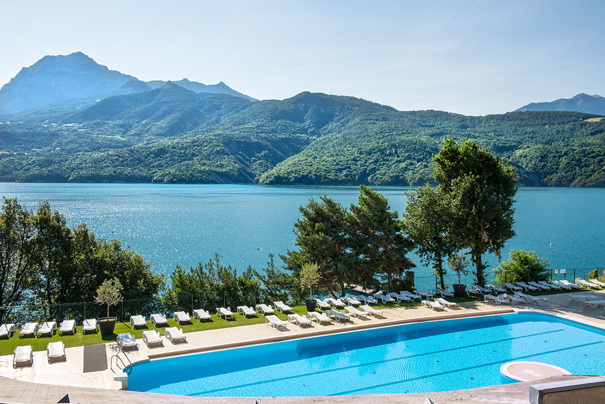 Piscine - Domaine de l'Ecrin du Lac CHORGES