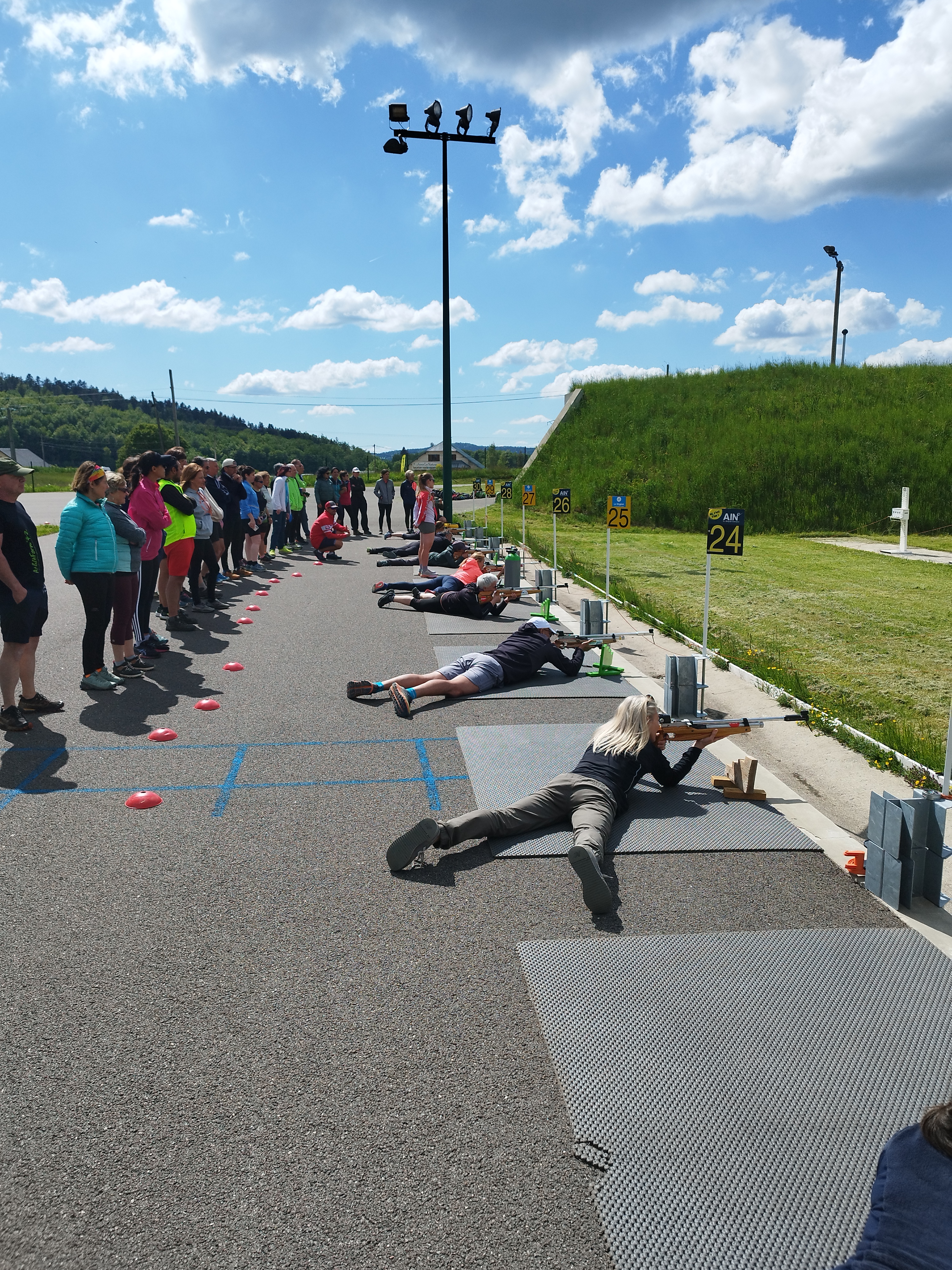 Cours de biathlon avec l'ESF aux Plans d'Hotonnes