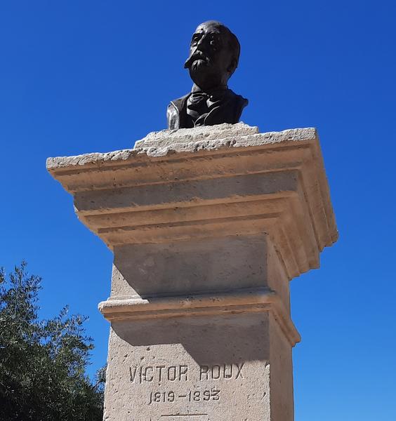 Fontaine Victor Roux