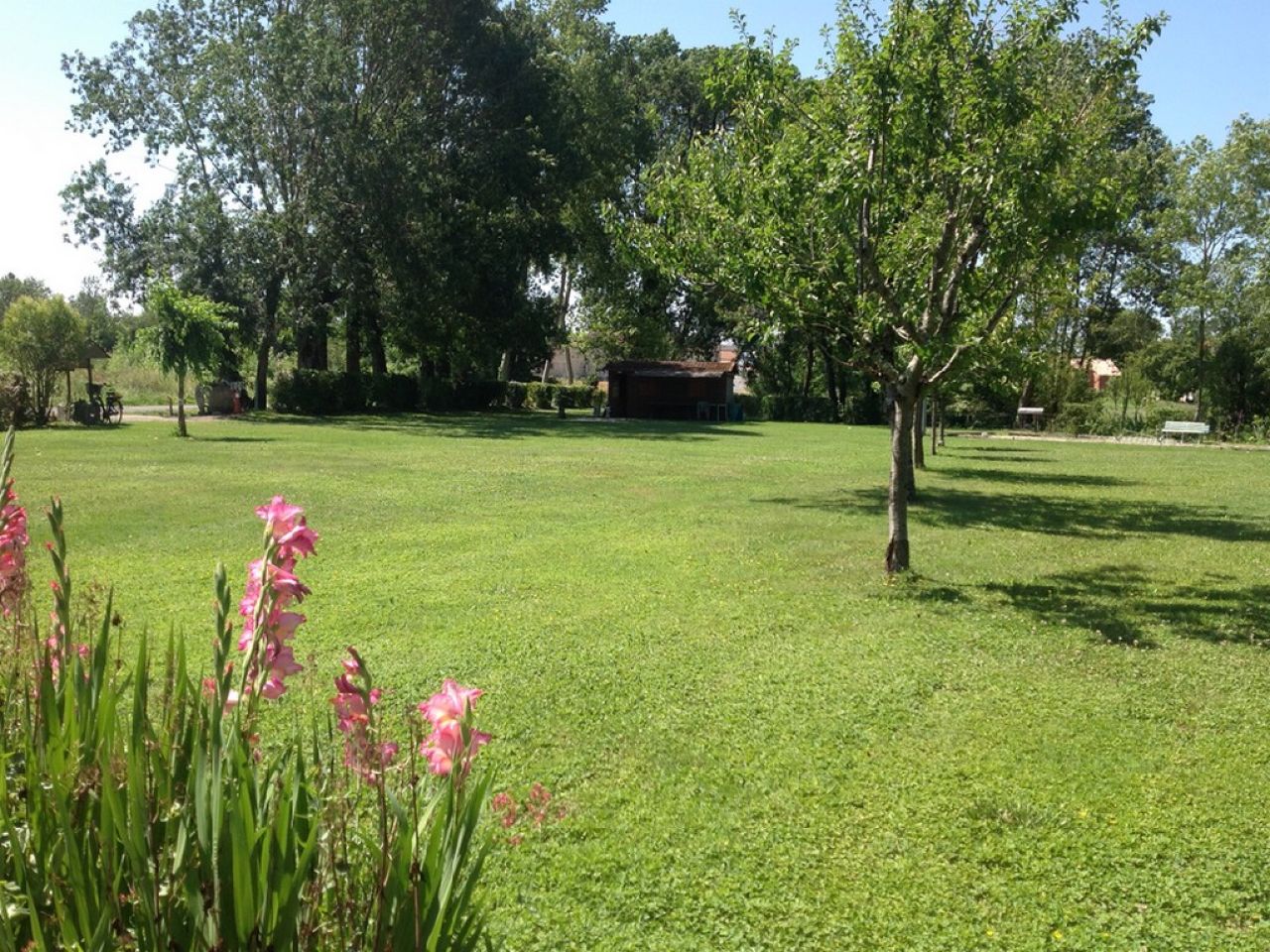 Aire camping-cars - Odile et Joel Mainguenaud