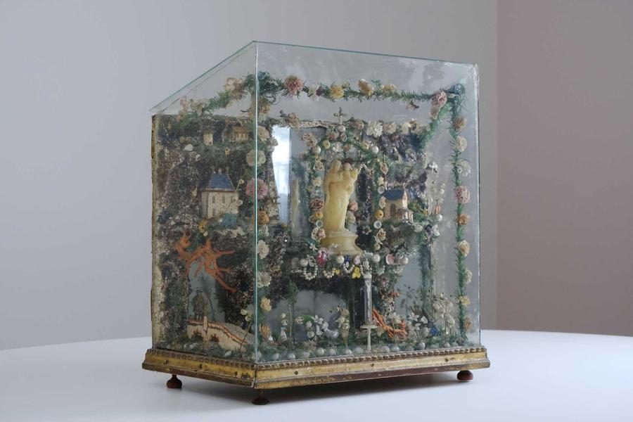 Vierge à l'enfant dans un paradis