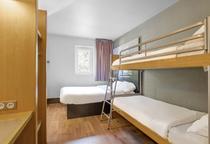 B&amp;B Hôtel - Villeneuve-Loubet Plage