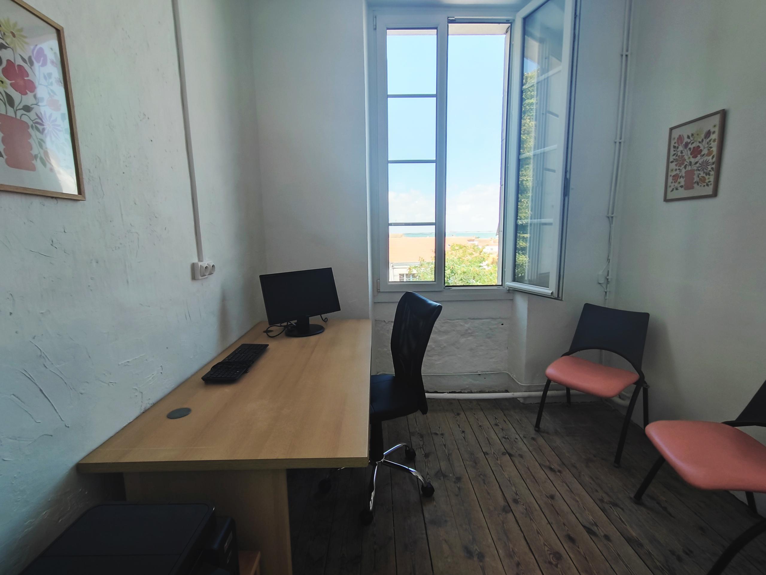 Espace bureau individuel à louer au Tiers-lieu
