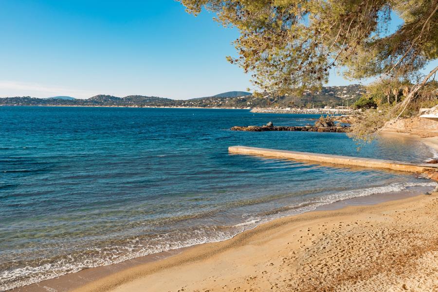 Plage San Peïre et son ponton