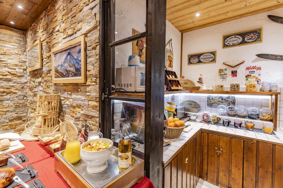 BUFFET PETIT DEJEUNER