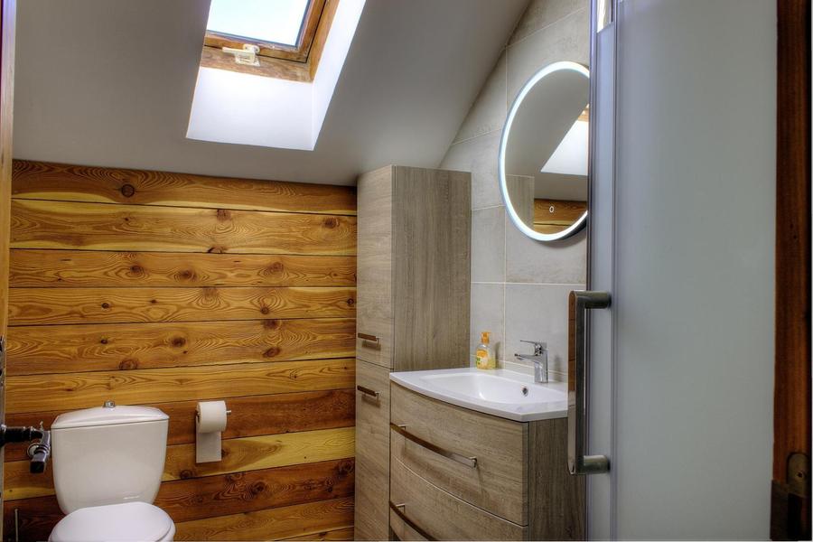 Gîte Auron - l'Oustal n°1-WC-Saint-Étienne-de-Tinée-Gîtes de France des Alpes-Maritimes