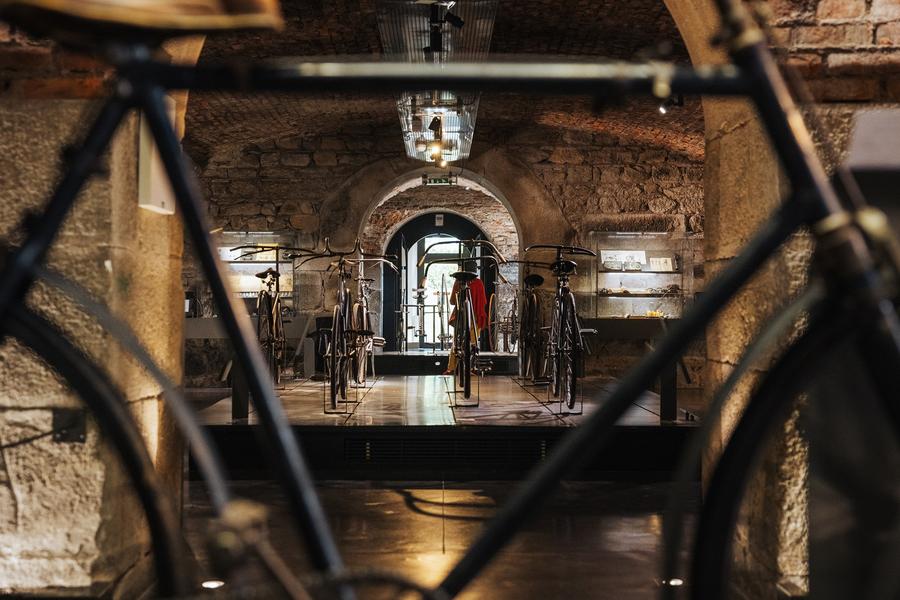 Au Musée d'art et d'industrie, le design c'est comme le vélo, ça ne s'oublie pas._Saint-Étienne