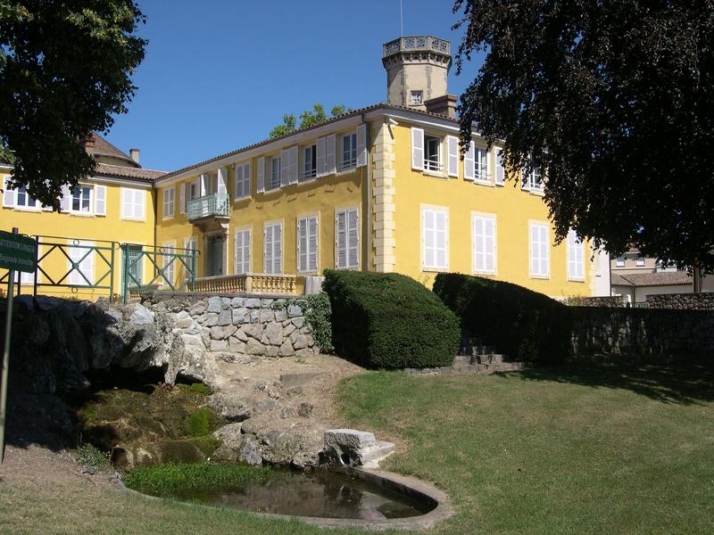 Vue sur Maison Forte